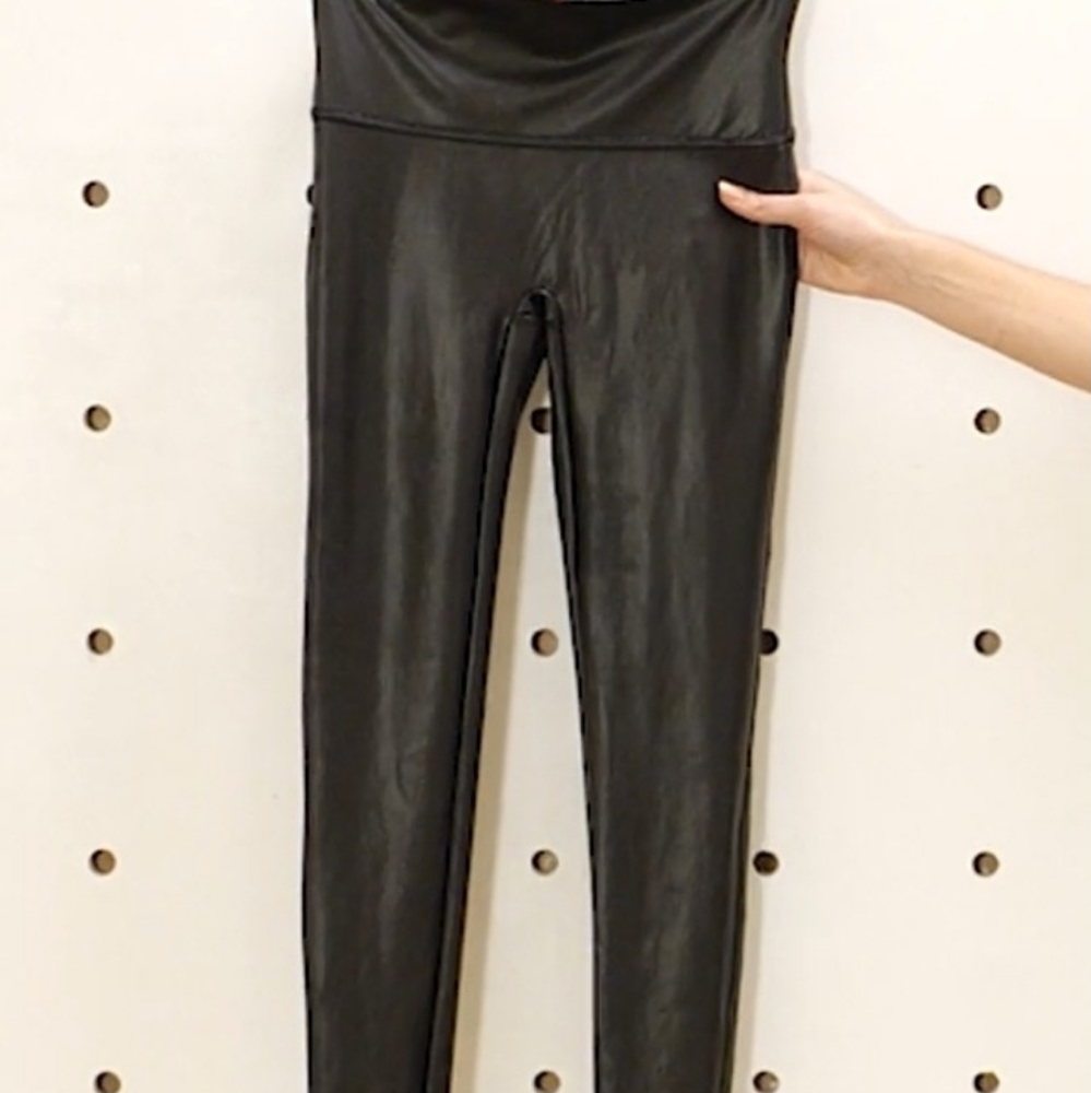 Spank faux leather leggings